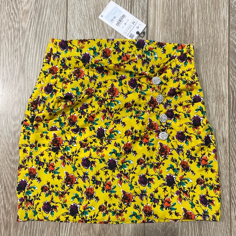 Zara- Floral print rhinestone skirt size medium